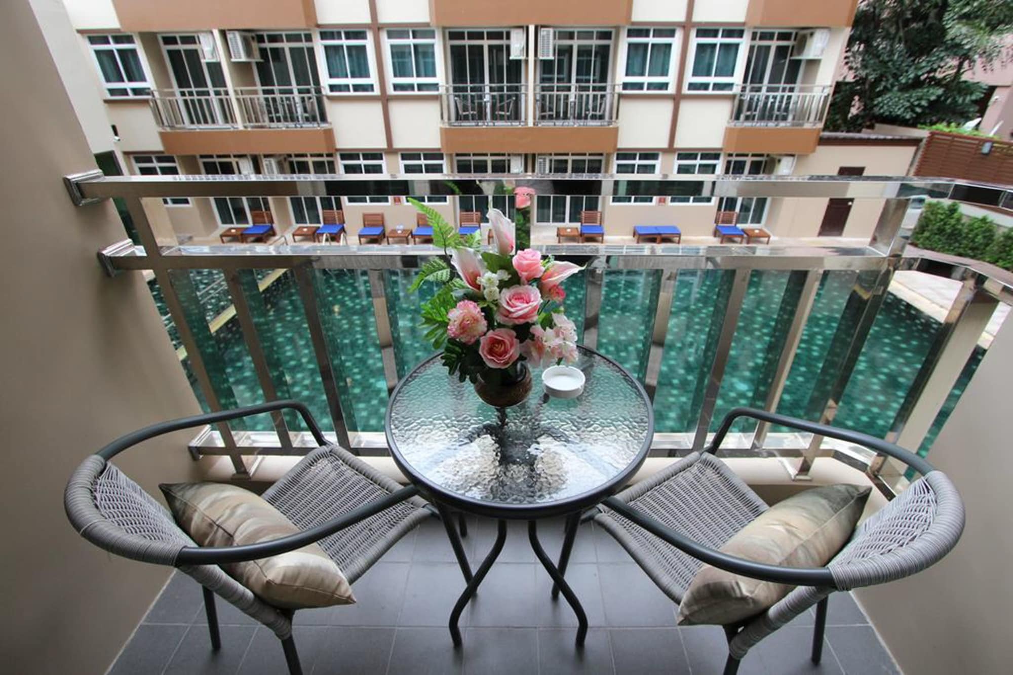 Le Bangkok Hotel Exteriör bild